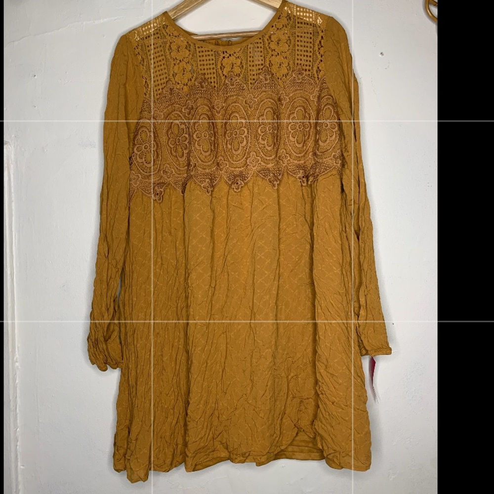 Short golden dress